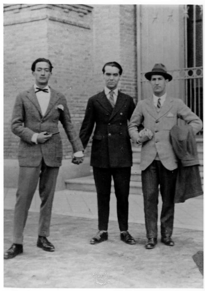 Salvador Dalí, Federico García Lorca and Pepín Bello at the Natural Sciences Museum in Madrid, 1925